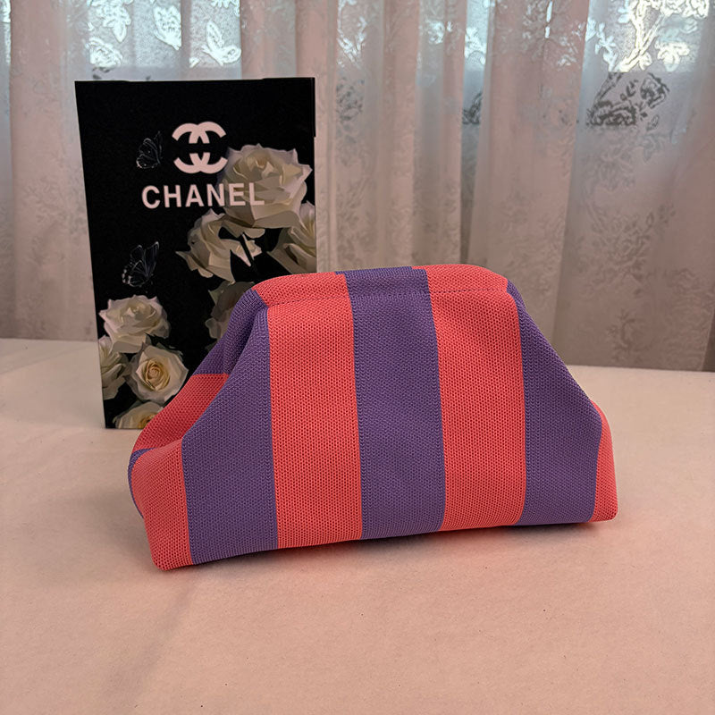 👜 Dumpling Clutch Bag, Large Capacity Kiss Lock Cosmetic Handbag for Daily Travel Party