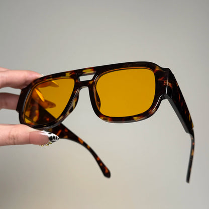 Stylish Aviator Sunglasses for Men and Women , Trendy Rectangle, Fashionable Design, Perfect for Outdoor Activities and Daily Wear
